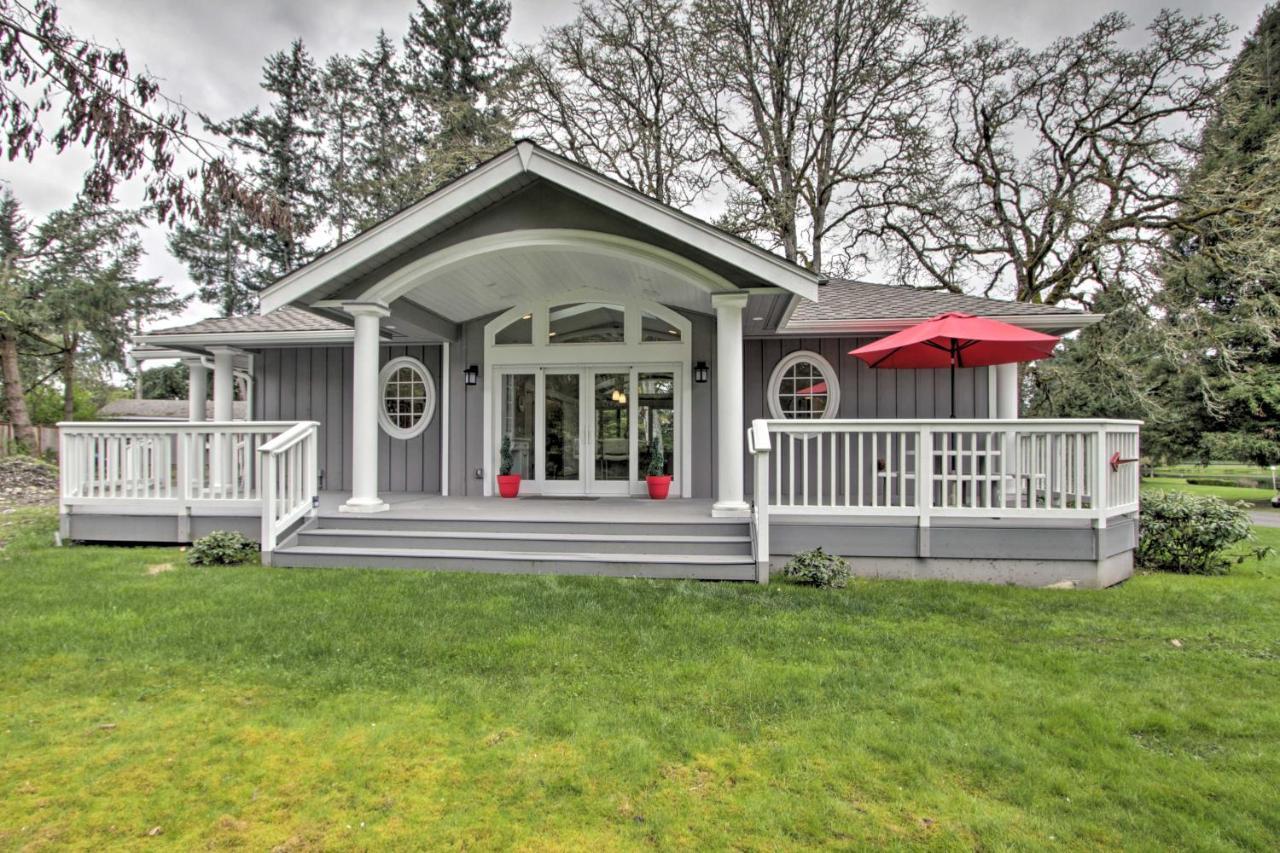 Contemporary Tacoma Cottage With Deck And Pond! المظهر الخارجي الصورة