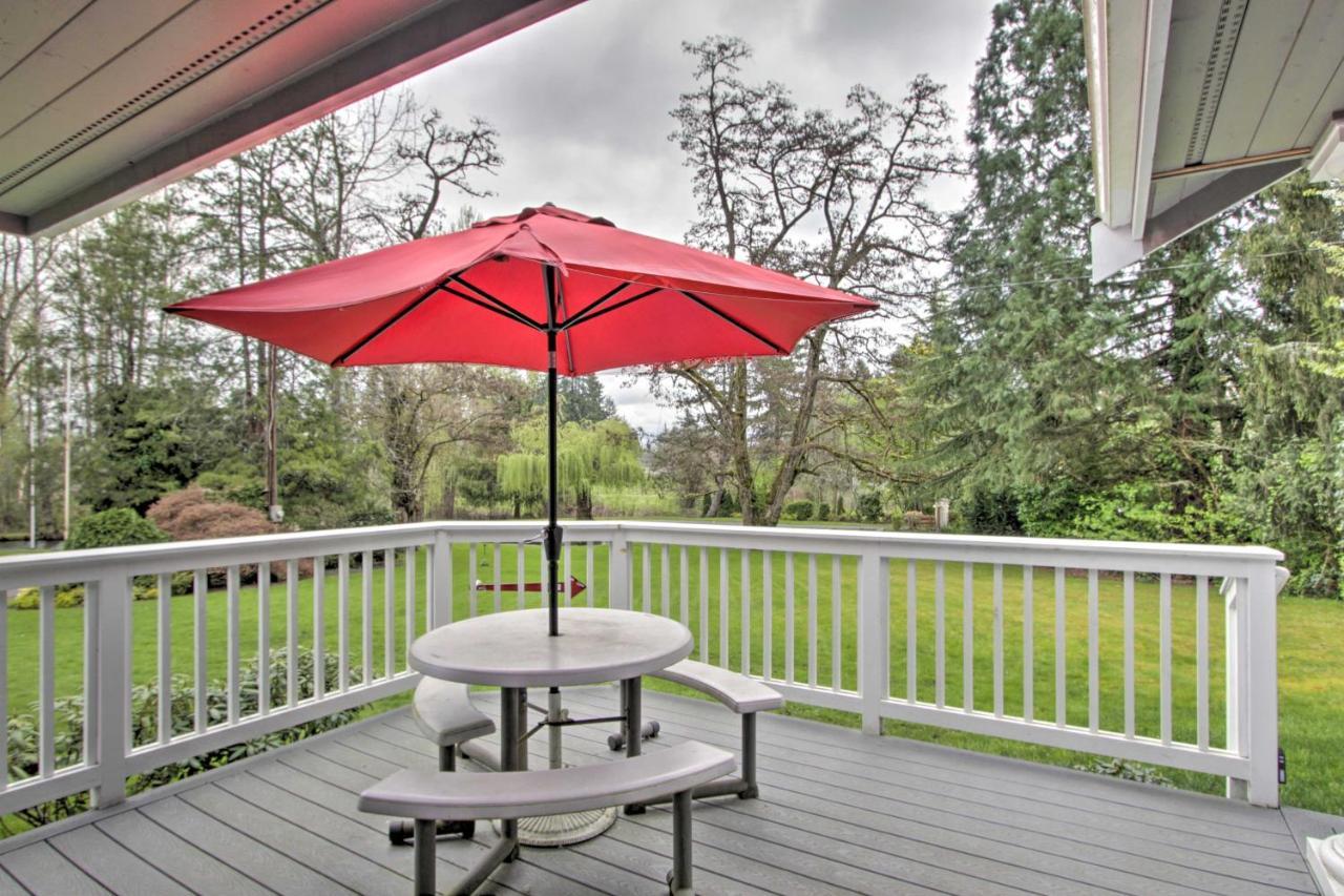 Contemporary Tacoma Cottage With Deck And Pond! المظهر الخارجي الصورة